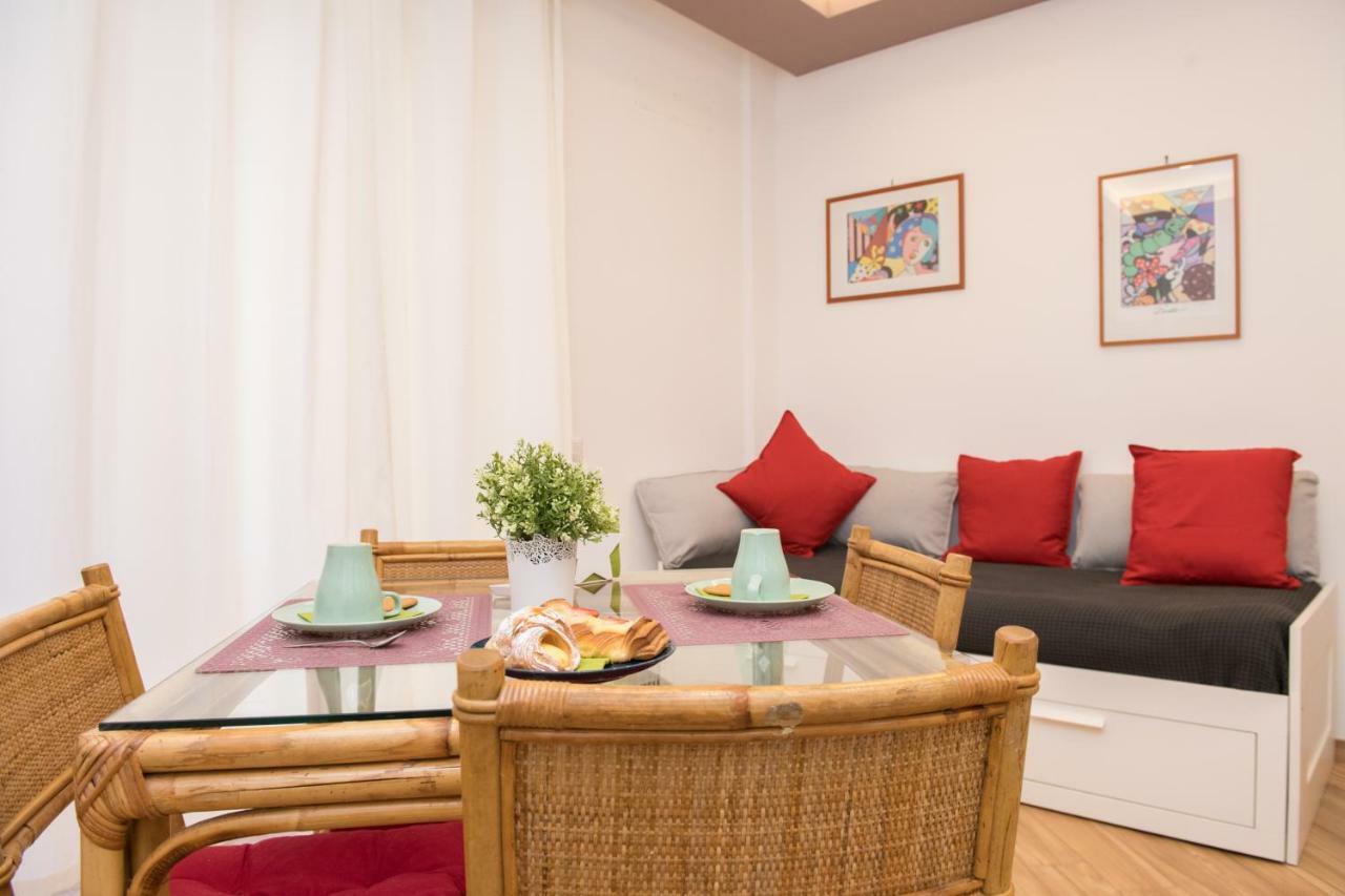 Delizioso Appartamento All'Aurelio Rome Bagian luar foto
