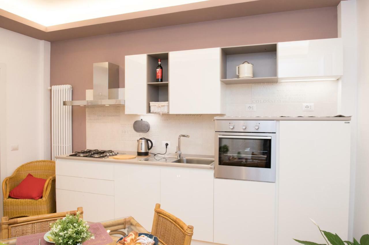 Delizioso Appartamento All'Aurelio Rome Bagian luar foto